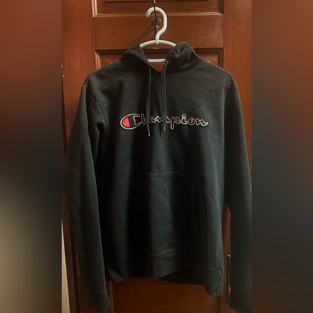 Men’s Champion Embroidered pull over Hoodie